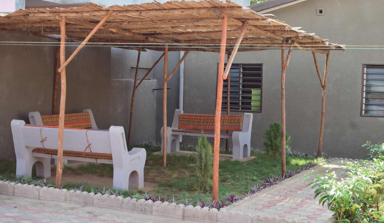 Akwa Guesthouse Cotonou Bagian luar foto