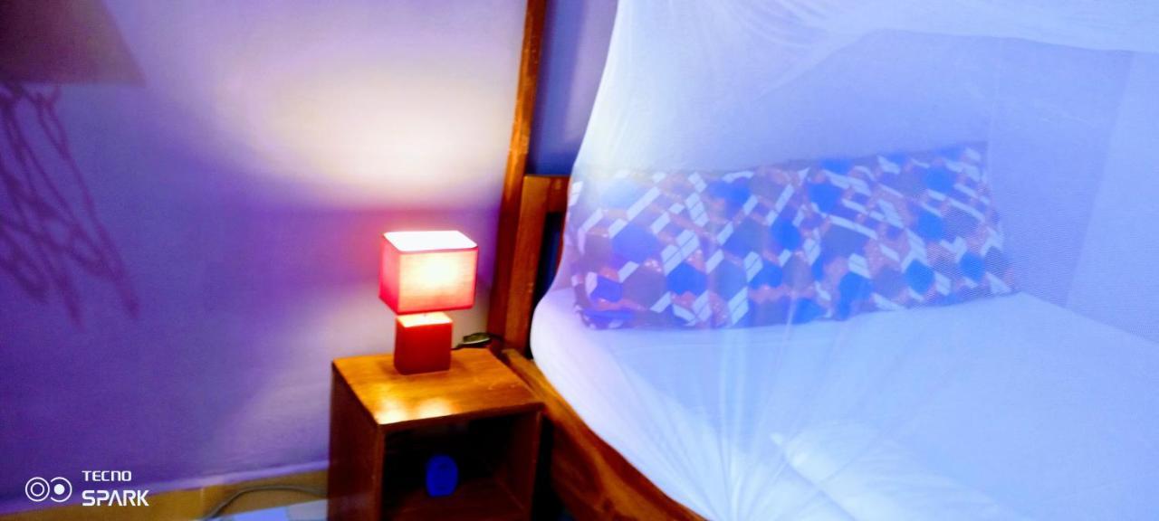 Akwa Guesthouse Cotonou Bagian luar foto