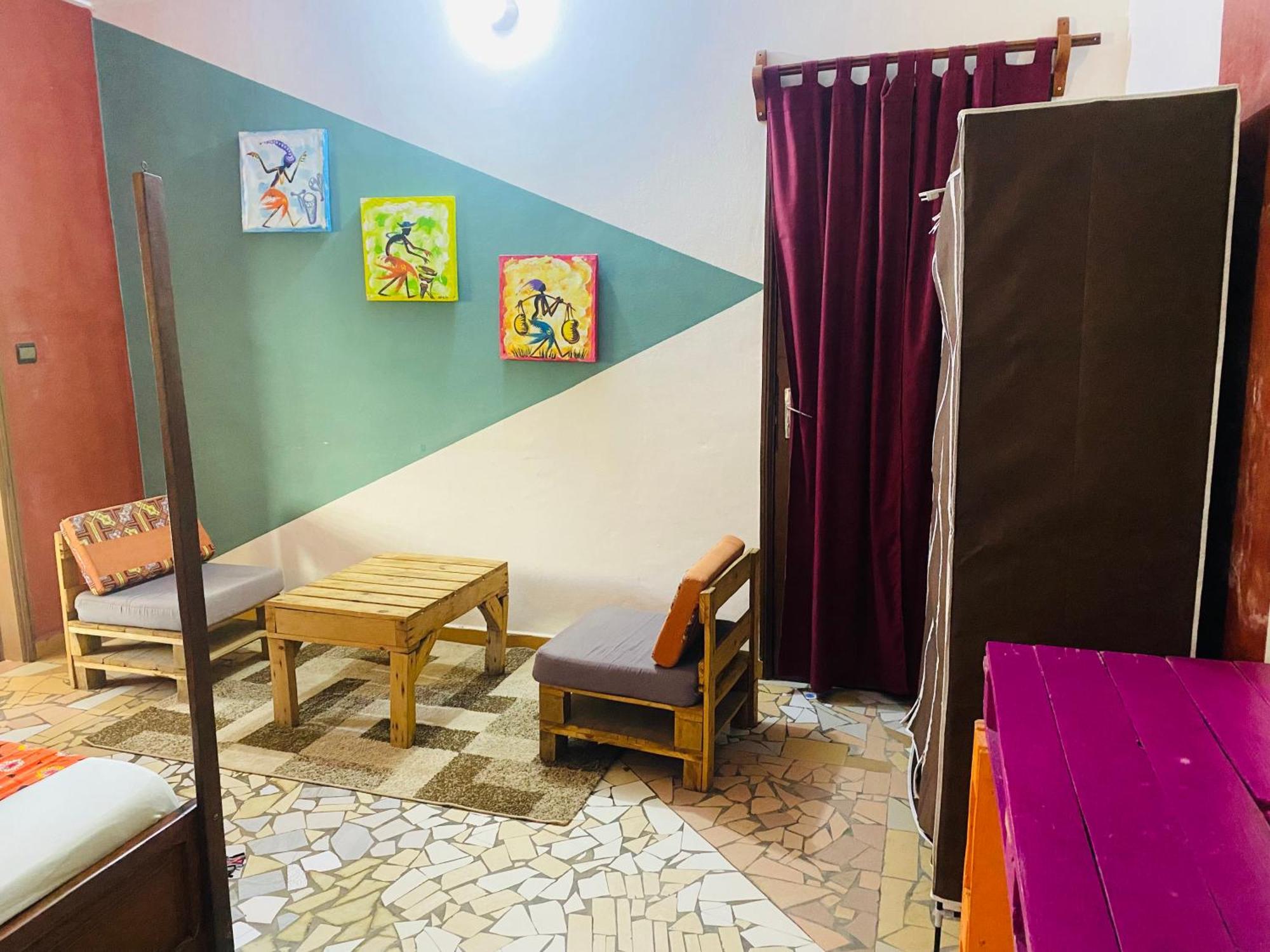 Akwa Guesthouse Cotonou Bagian luar foto