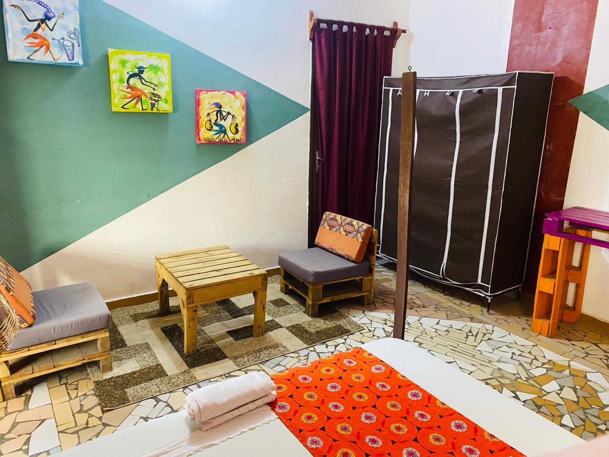 Akwa Guesthouse Cotonou Bagian luar foto